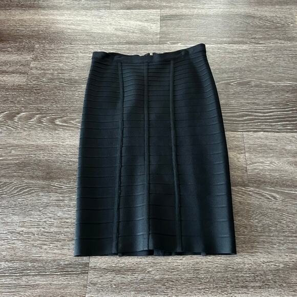 Hervé Léger by Max Azria Black Bandage Sia Skirt Size Medium Knee Length Bodycon - Picture 3 of 16